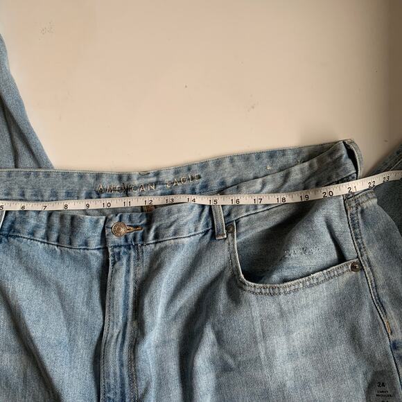 American Eagle Plus Size 24 Curvy Mom Jeans Denim Distressed Ripped Light Wash - Picture 10 of 12